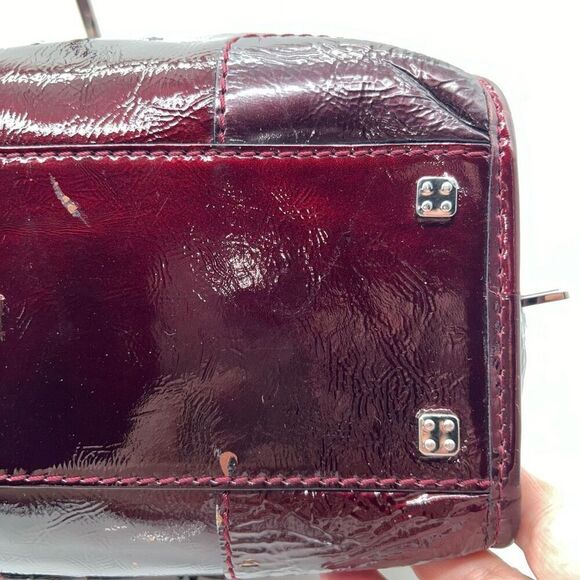 LOEWE Amazona 28 Burgundy Patent Leather Handbag (minor callouts in pics) - Picture 11 of 16